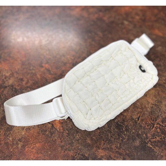NEW C.C Crossbody Purse Bag Fannypack in Cream